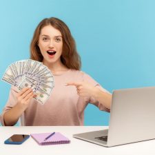 como ganar dinero en internet
